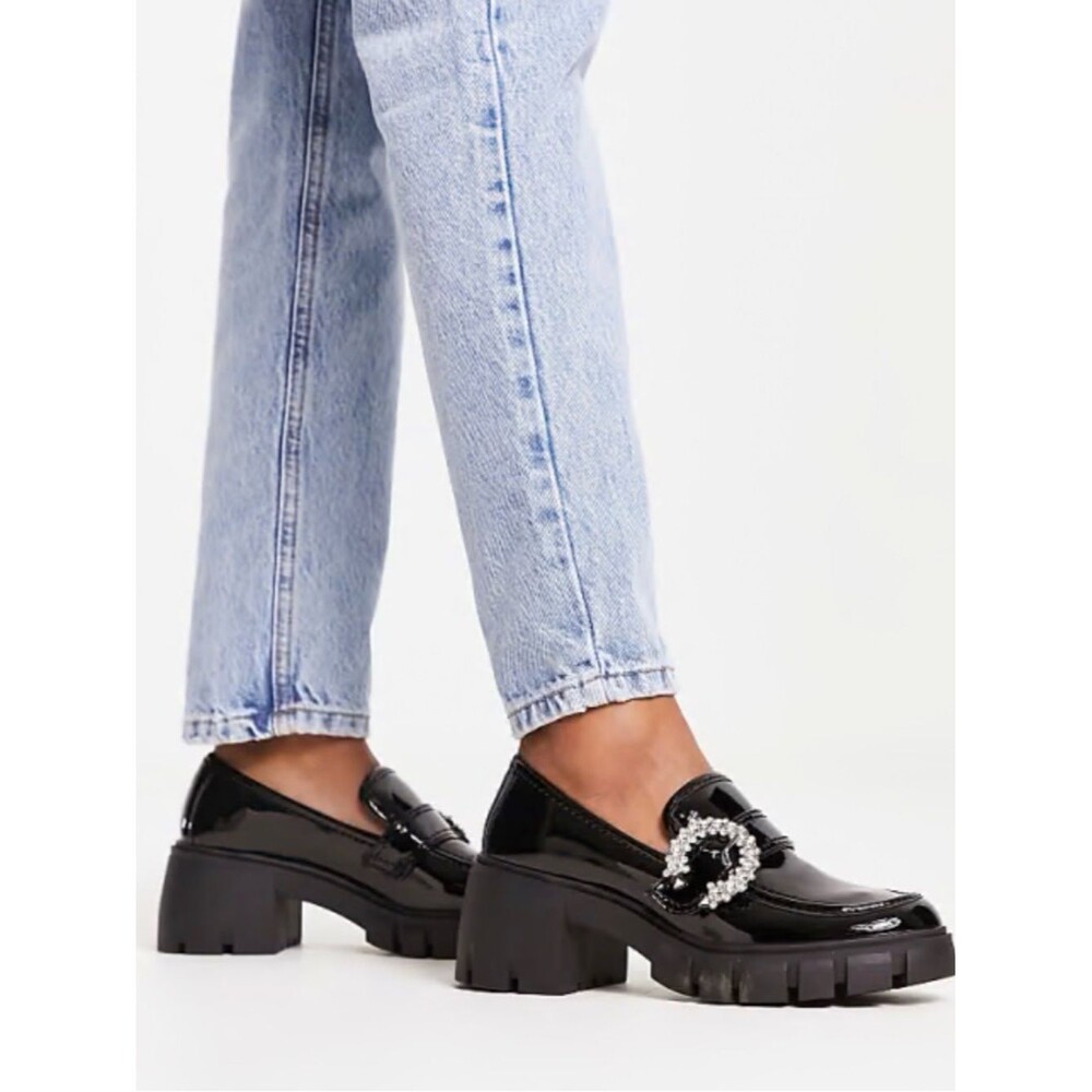 Steve Madden Hailey loafers in black patent vegan leather size 7.5. Chunky Lug
